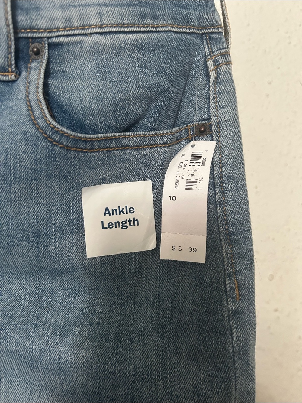 Classic Women's Mid Wash Straight Jeans - Picture 5 of 5